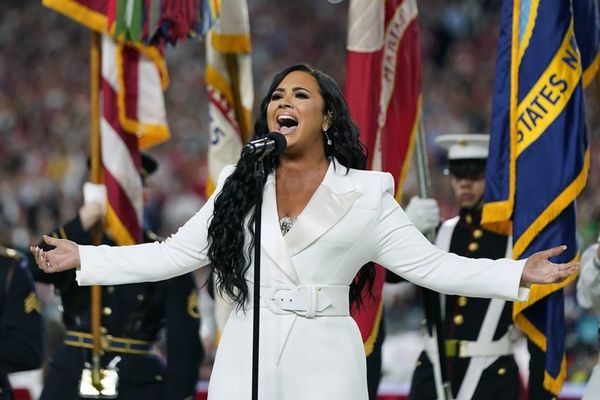 Demi Lovato 'Too Queer' to Be With Cisgender Man