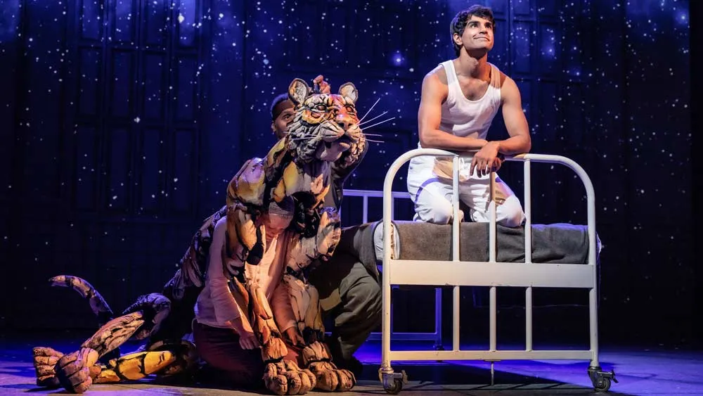 Review: 'Life of Pi' a Gorgeously Rendered Night of Theatre