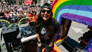 DJ Avi Sic, EDGE Media Network, & Chicago PrideFest Say: Don't Get Down – SHAKE IT DOWN!