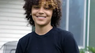Minnesota Teen Files Discrimination Charge After Buffalo Wild Wings Server Demands Proof of Gender in Restroom Incident