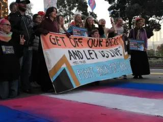 Families protest as Sutter Health ends gender-affirming care for Bay Area youth