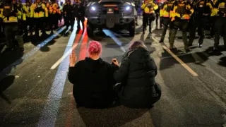 Protests Against ICE Planned Across US After Shootings in Minneapolis and Portland, Oregon